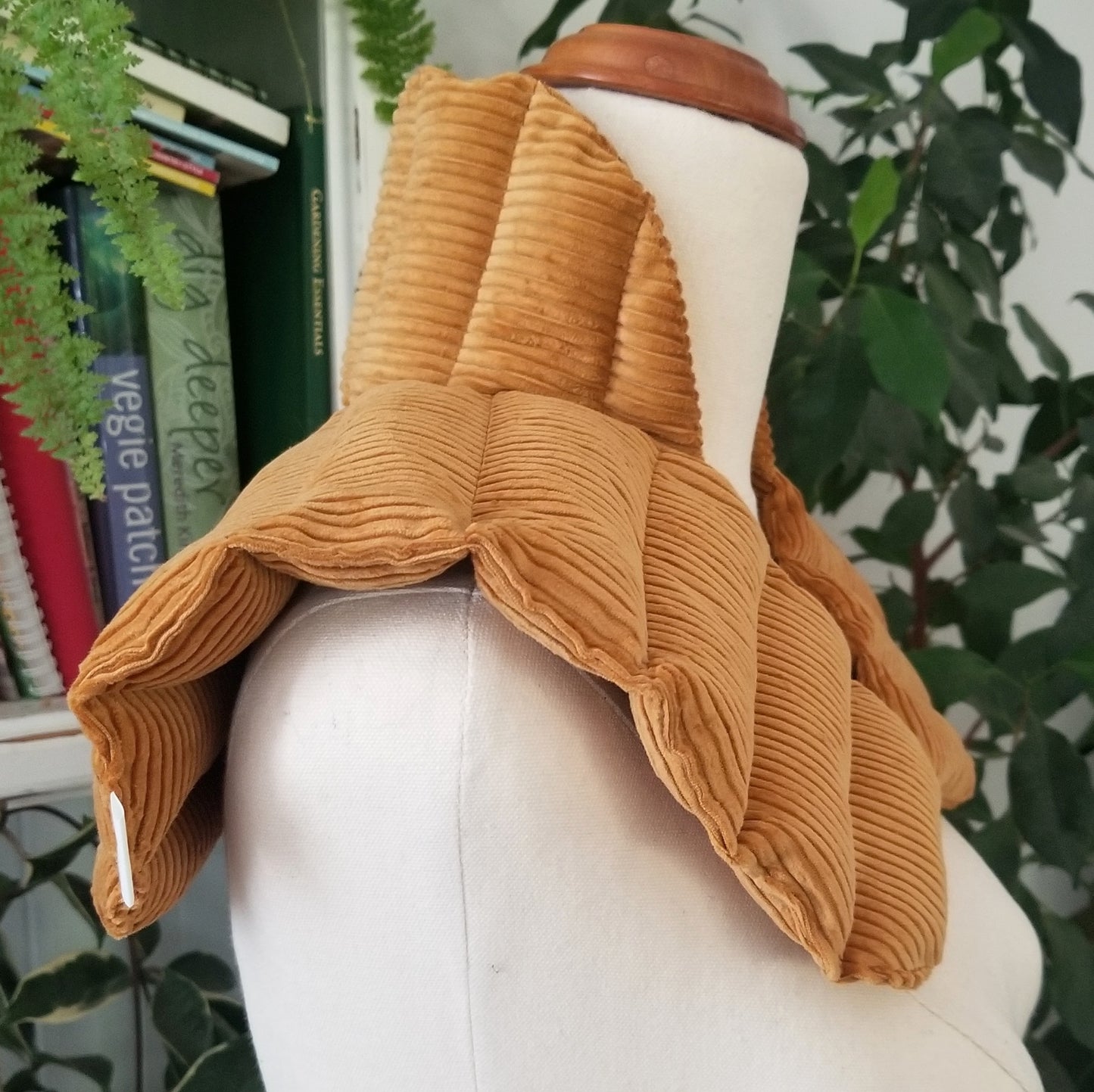 Neck/shoulder heat pack mustard