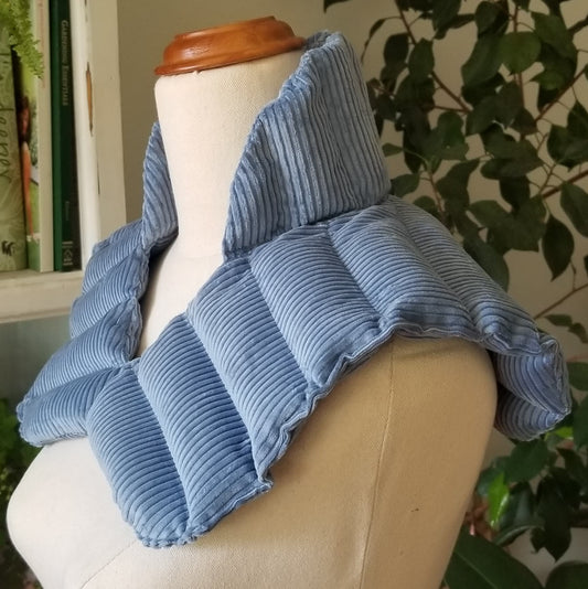 Neck/shoulder heat pack blue
