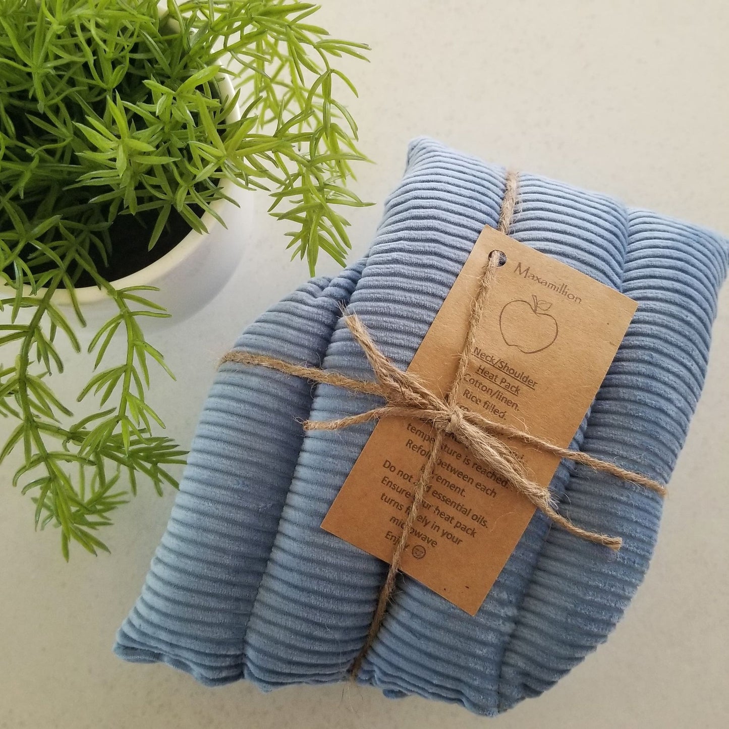 Neck/shoulder heat pack blue